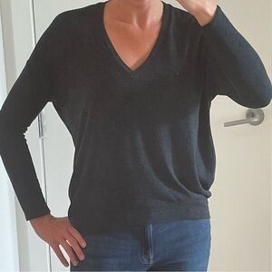 Wilfred Free Dolman sleeve jersey v-neck sweater in heathered green